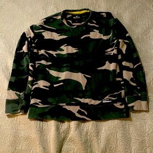 Hollister men’s pullover sweatshirt size S.